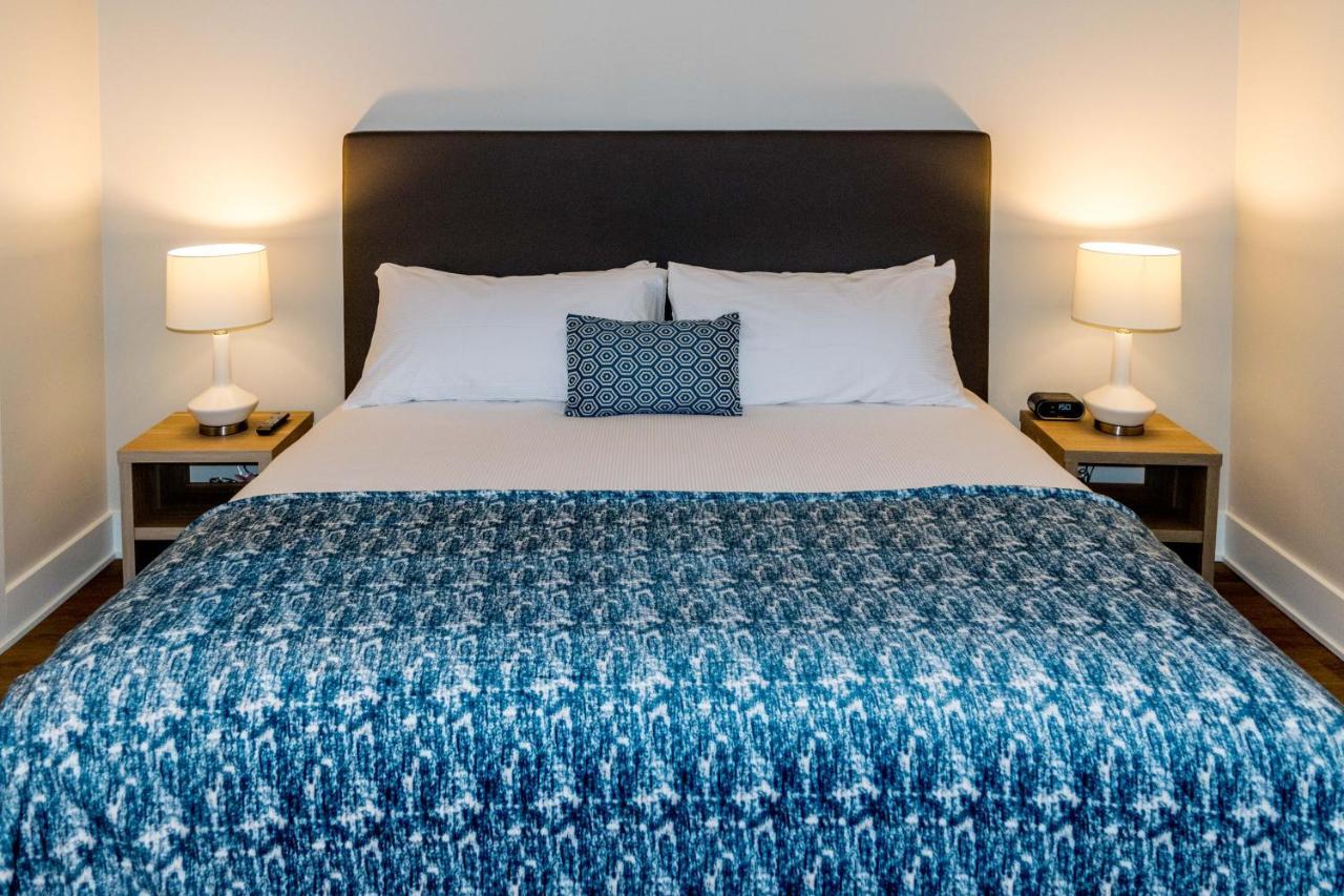 Lake Placid Inn: Main Street Екстер'єр фото