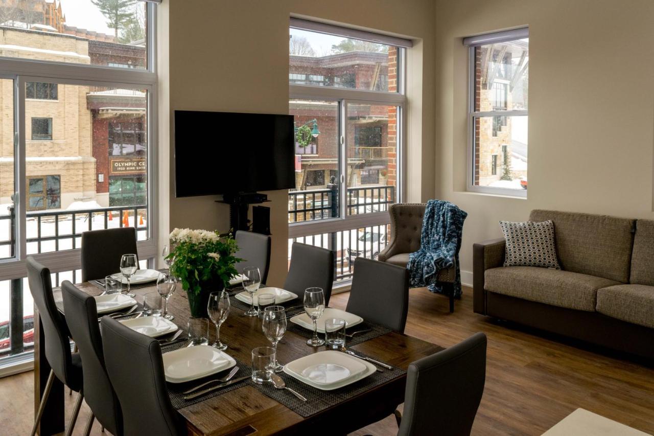 Lake Placid Inn: Main Street Екстер'єр фото